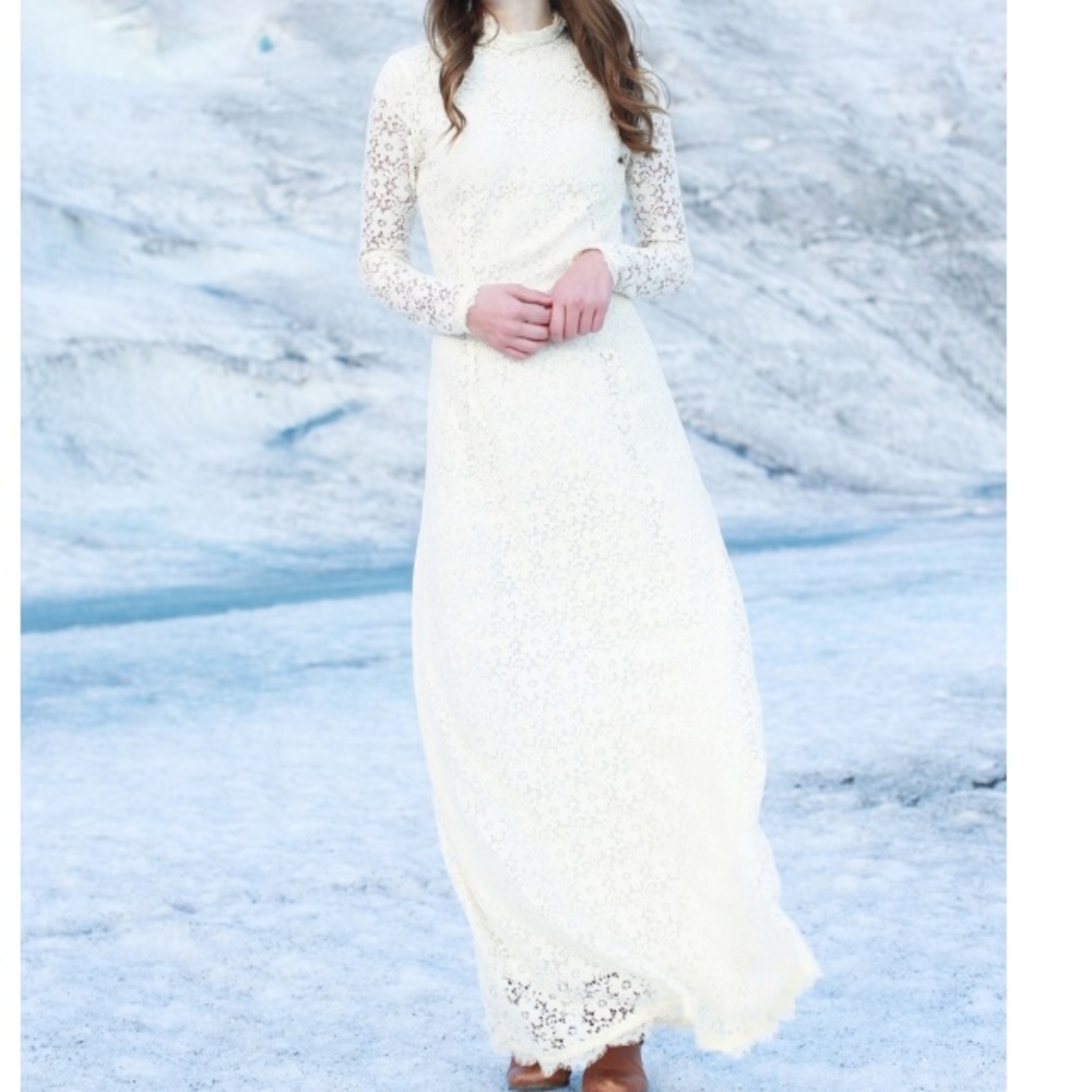 [Shabby Apple] Crystal Lace Maxi